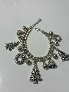 Silver-Tone Holiday Charm Bracelet with Christmas Tree & Bell Charms and Wreaths